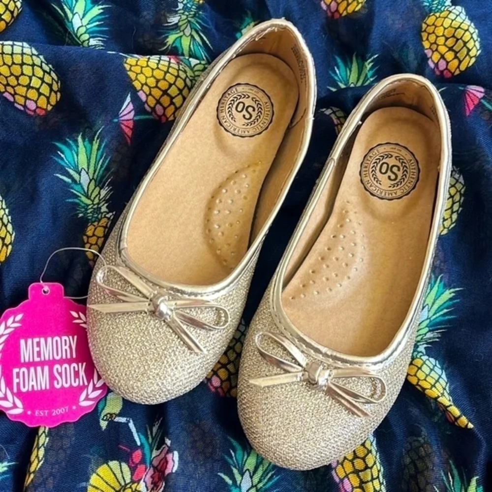 Brand New SO Glittery Gold Slip On Flats Bows Sparkly Shoes Memory Foam Sock